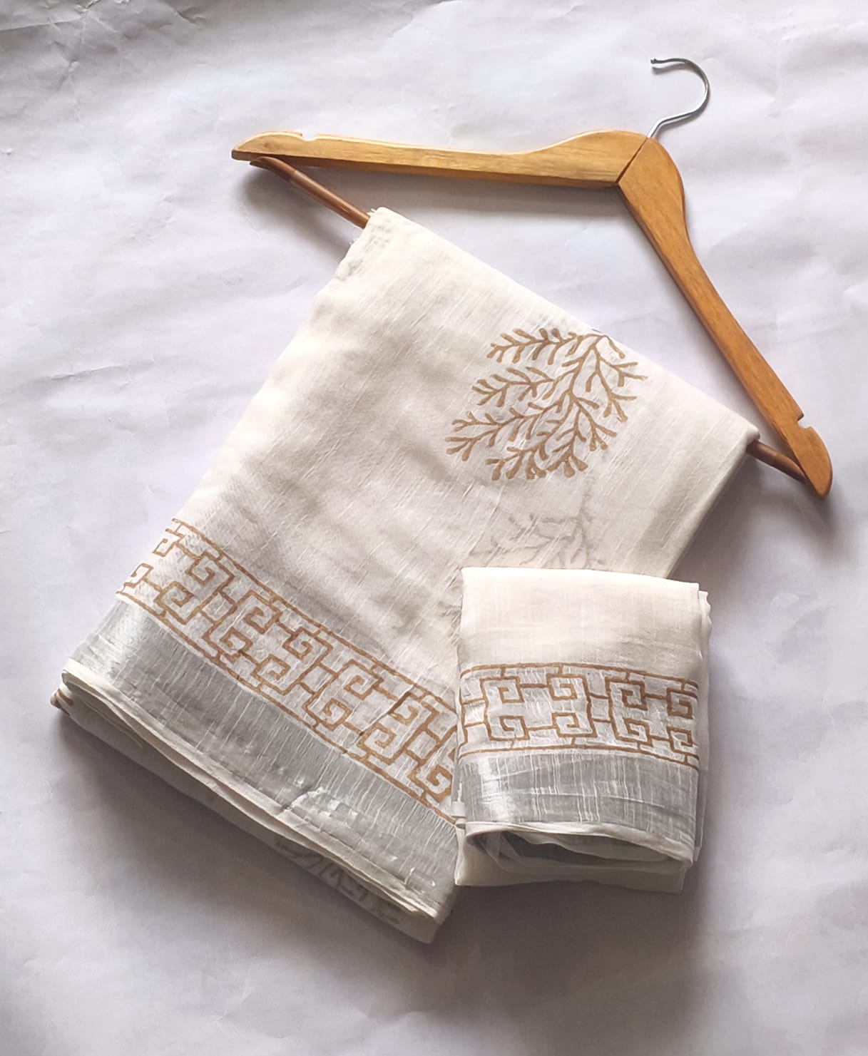 Bagru Hand Block Printed Linen Saree With Blouse