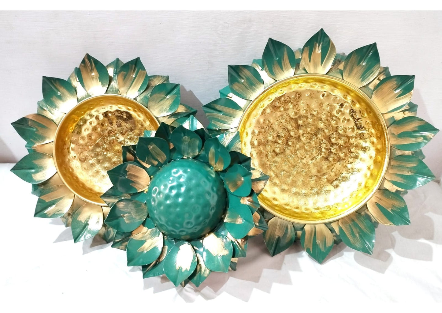 Attractive Iron Lotus Design 3 Layer patta Urli Set (Set of 3)