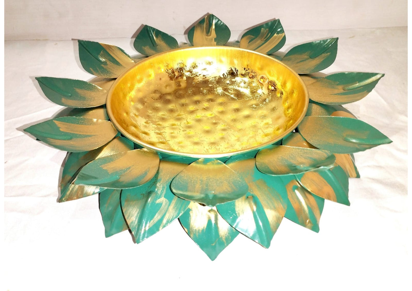 Attractive Iron Lotus Design 3 Layer patta Urli Set (Set of 3)