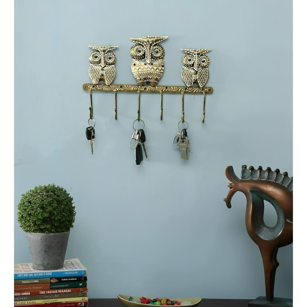 Multicolour Owl Key Holder with 7 Hooks for Wall Decoration, Handcrafted Iron Key Organizer, Wall Mounting, Unique Design for Home and Office Decor, Stylish Key Holder