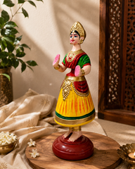 Thanjavur Dancing Queen doll - 11 inches