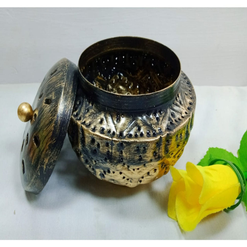 Beautiful Dhuupdan Iron Box