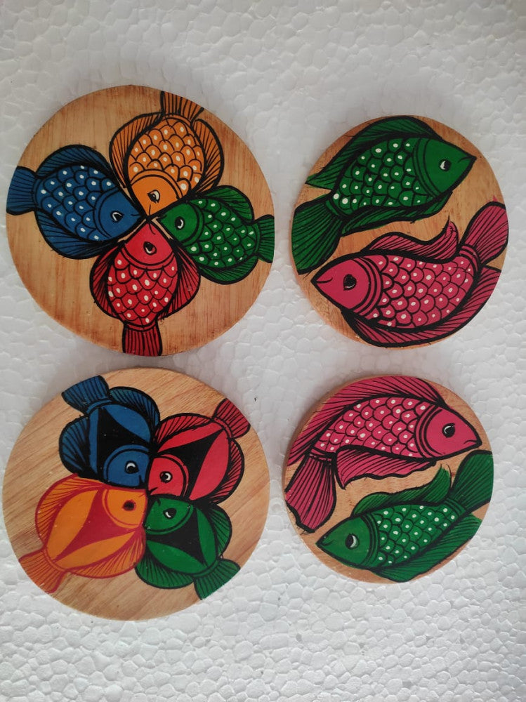 Bengal Pattachitra Wooden Coasters Fishes Round (4pcs)
