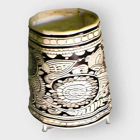 Black & White Round Floor Lamp