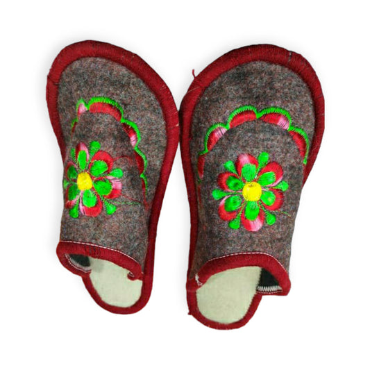 Chamba Chappal in Grey and Orange Colour