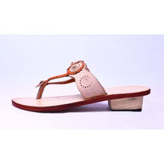 Traditional Handicraft Trendy Look Kolhapuri Chappals Design In Pleasant Peach Colour For Women