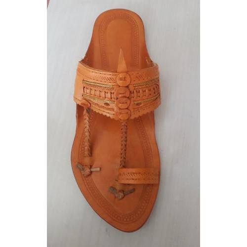 Handicraft Trendy Look Brown Kolhapuri Chappals For Women