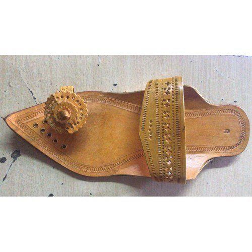 Handicraft Trendy Look Kolhapuri Chappals Design In Golden Colour For Women