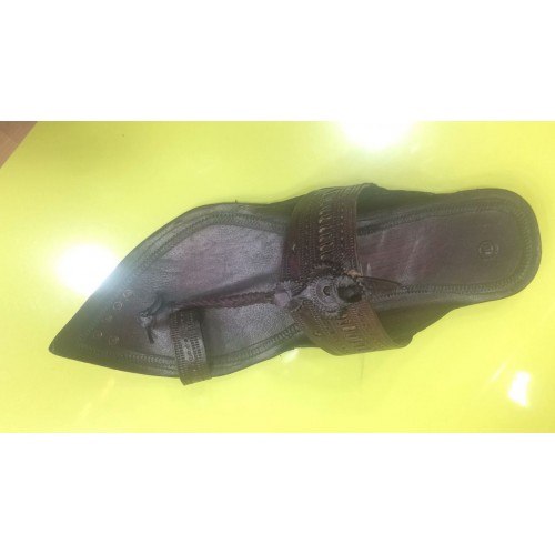 Elegant Handicraft Trendy Look Kolhapuri Chappals Design In Voilet Colour For Women