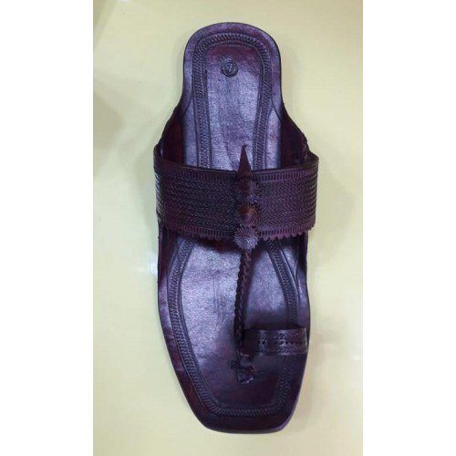 Authentic Handicraft Trendy Look Kolhapuri Chappals Design In Voilet Colour For Women