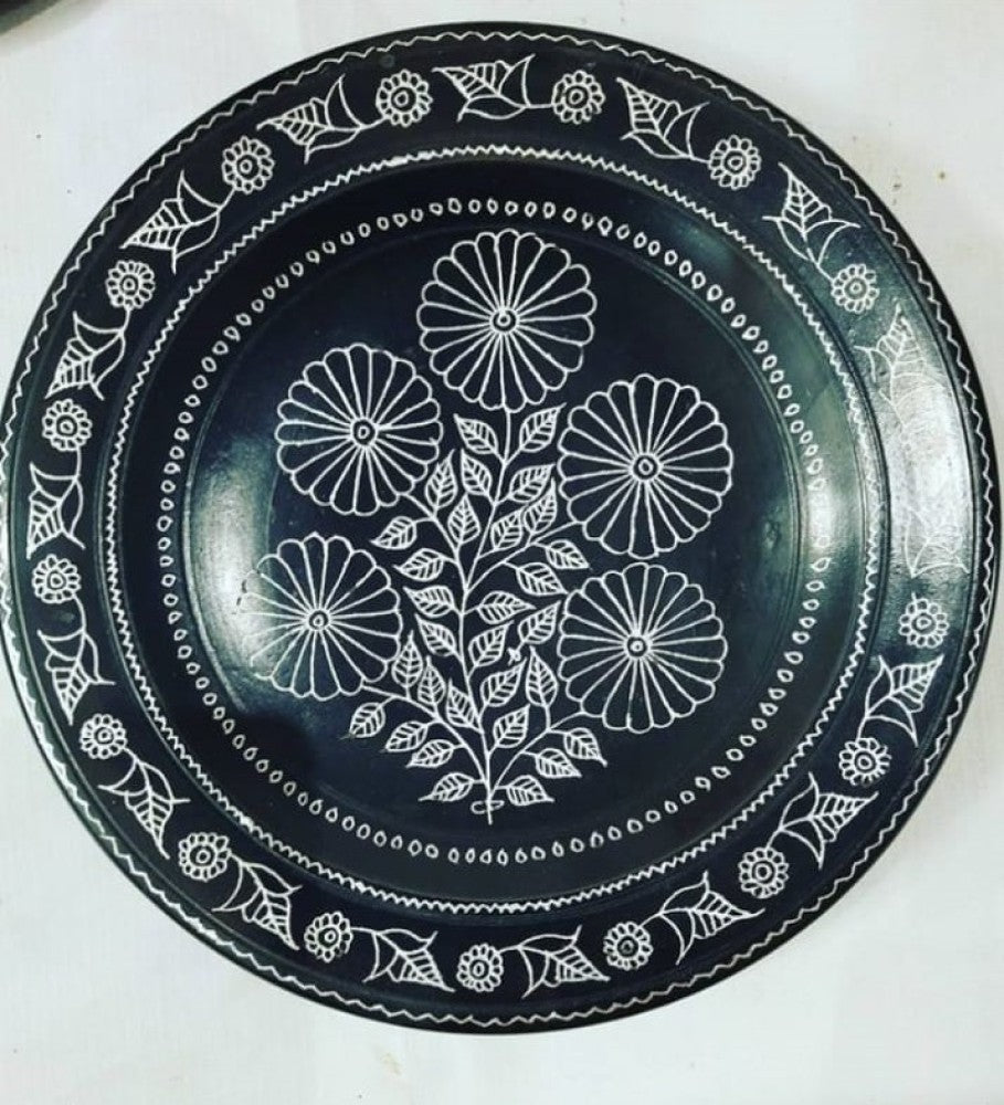 Eco-friendly Handmade Black Pottery of Nizamabad-Round Shaped Wall Hanging