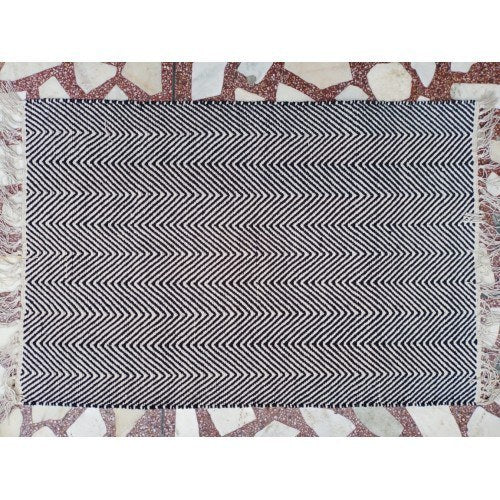 Alluring Handicraft Black & White Printed Agra Durrie Of Uttar Pradesh For Home Furnishing