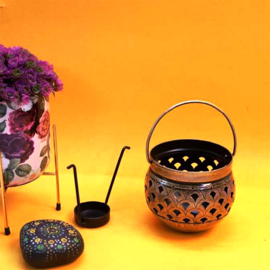 Iron Painted Tea Light Small