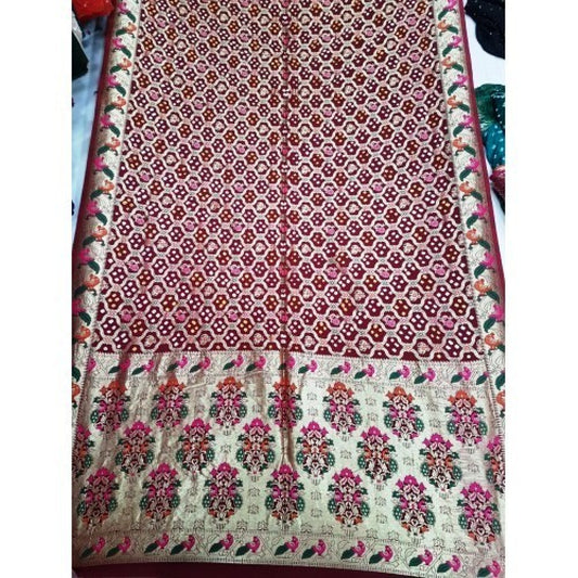 Traditional Jamnagar Bandhani Handloom Designer Red Colour Chunari Silk Saree for Women