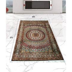 Beautiful Kashmir Hand Knotted Silk Carpet For Floor Décor