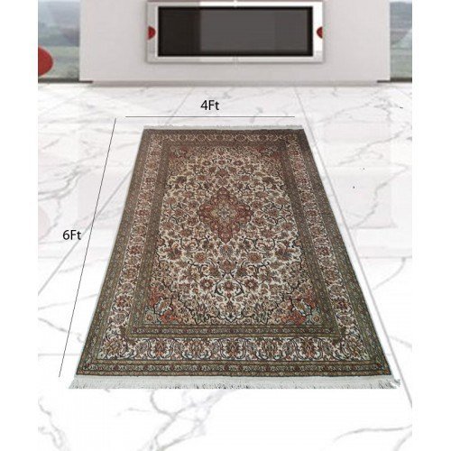 Beautiful Kashmir Hand Knotted Silk Carpet For Floor Décor