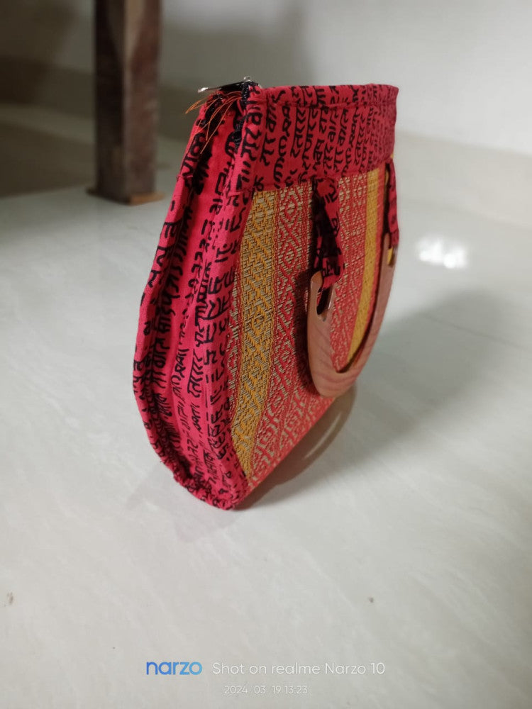 Ladies Hand Bag With Wooden Carrier-Style 12