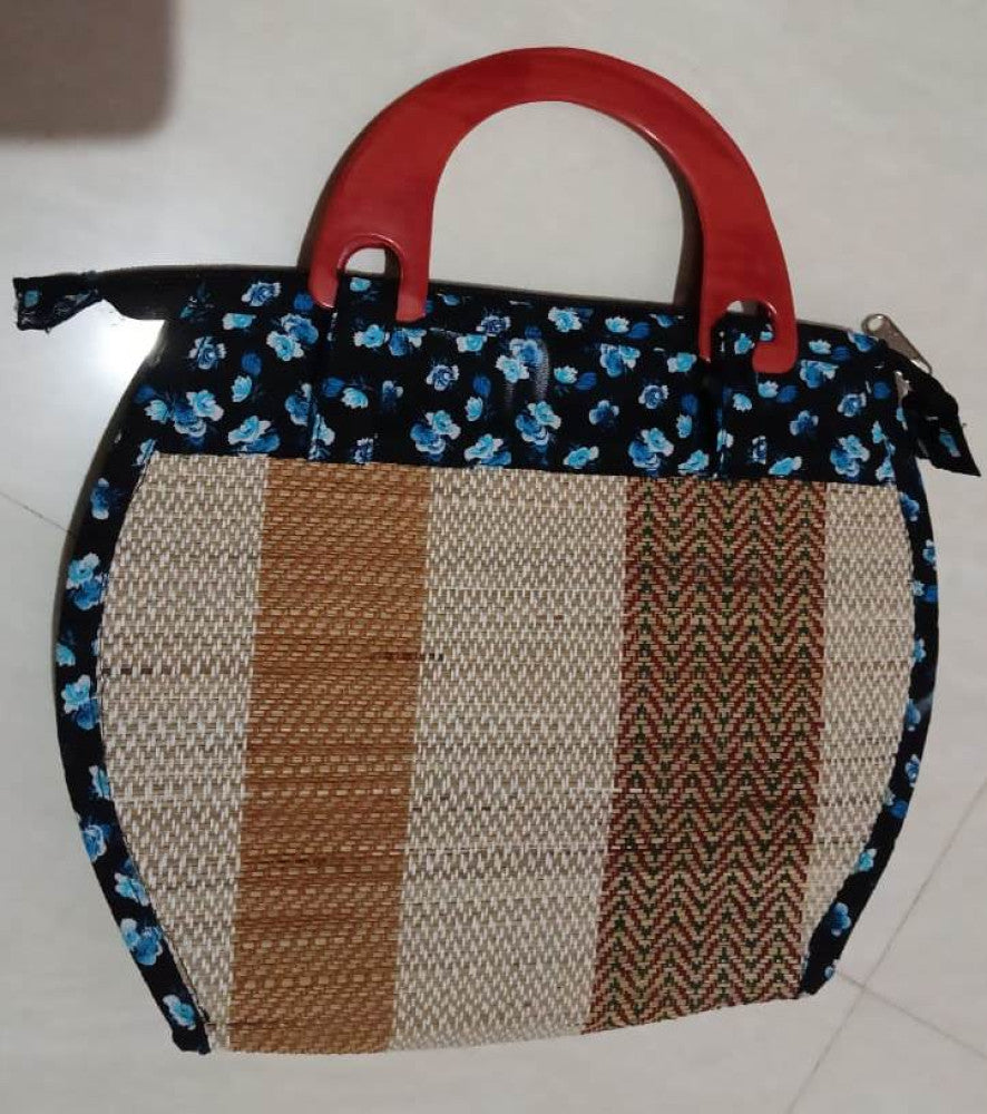 Ladies Hand Bag With Wooden Carrier-Style6