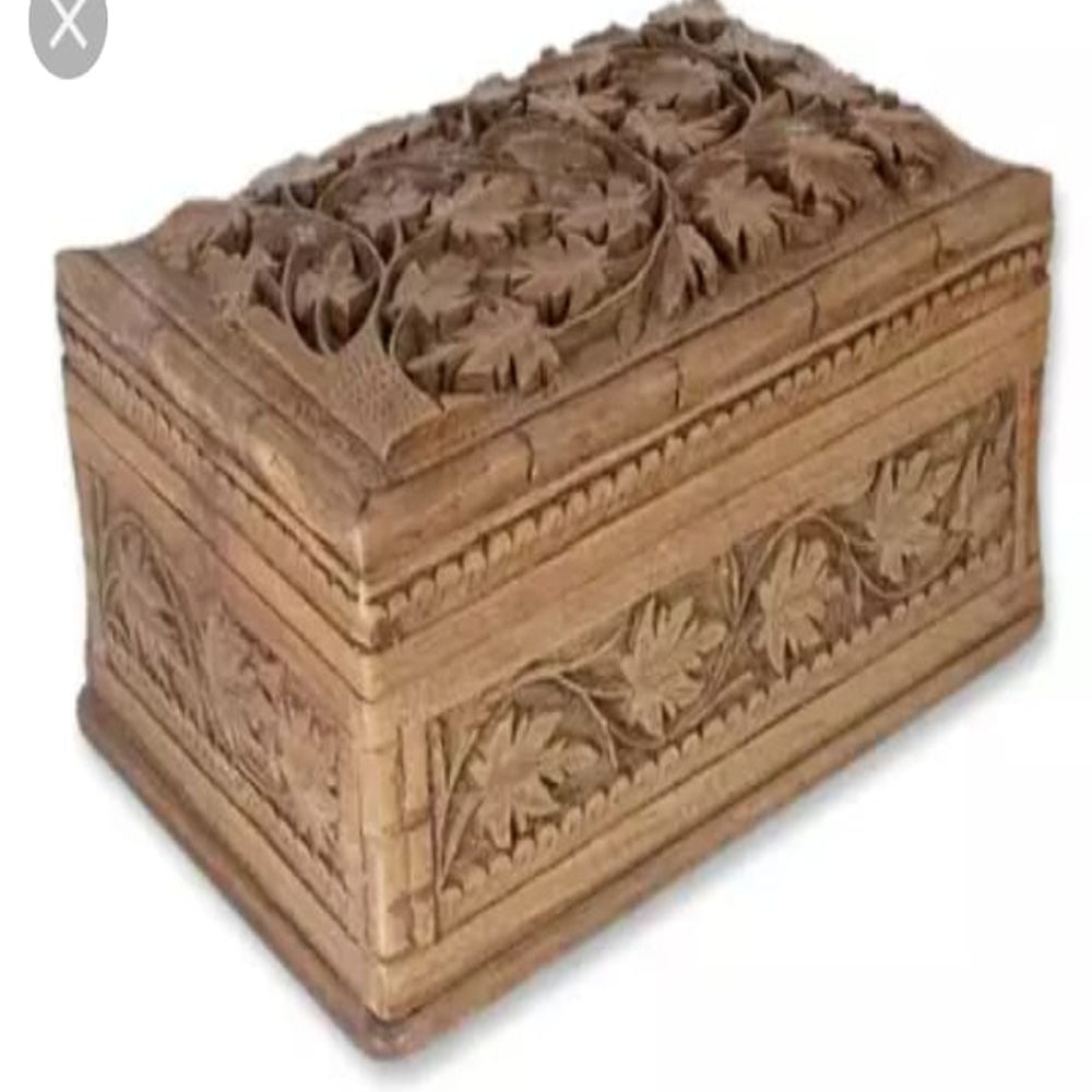 Leaf Design Jewellery Box Walnut Wood Carving