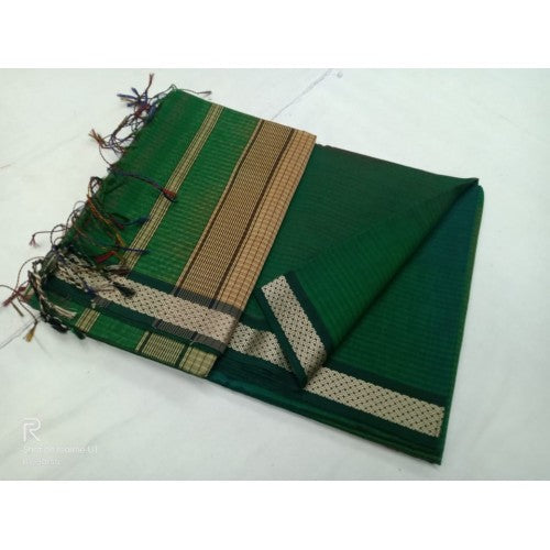 Traditional Handloom Maheshwar Ganga Jamuna Border Design Saree In Dark Green Colour For Women