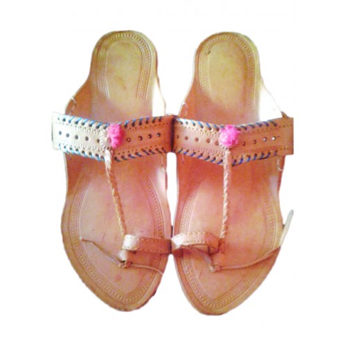 Traditional Handicraft Trendy Look Stylish Kolhapuri Chappal In Beige Colour For Women