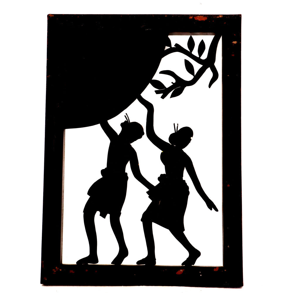 Maria Marian couple under a tree wall hanging