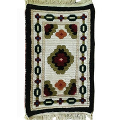Mirzapur Handmade Natraj Galaicha White Carpet With Beautiful Floral Pattern