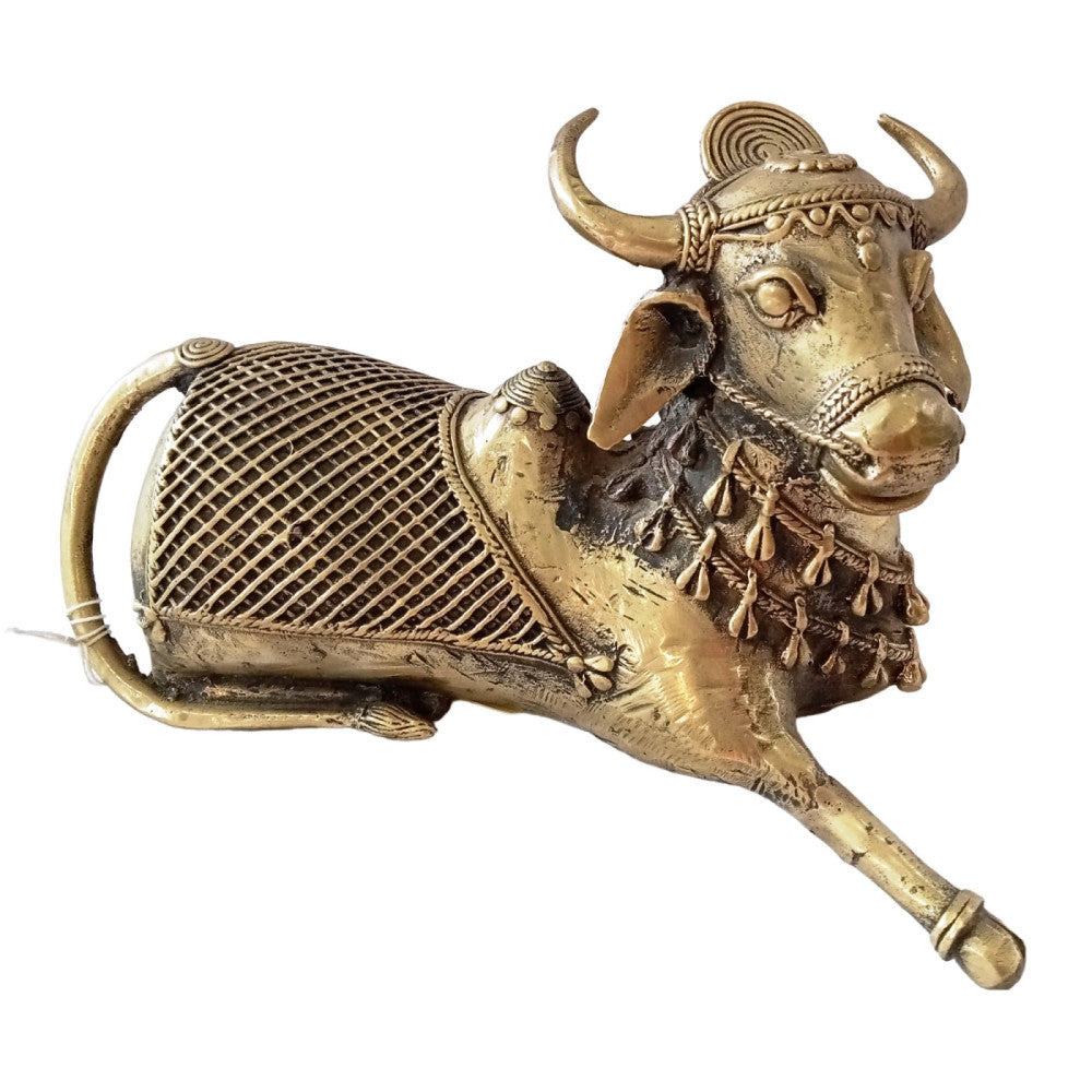 Nandi Facing Right Side