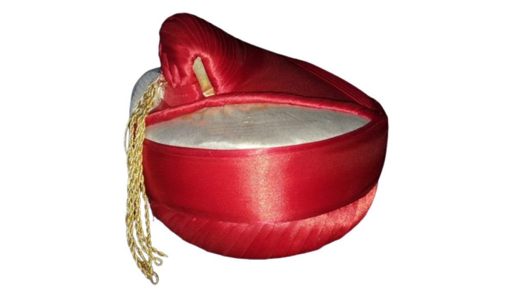 Red & White Colour Puneri Pagadi