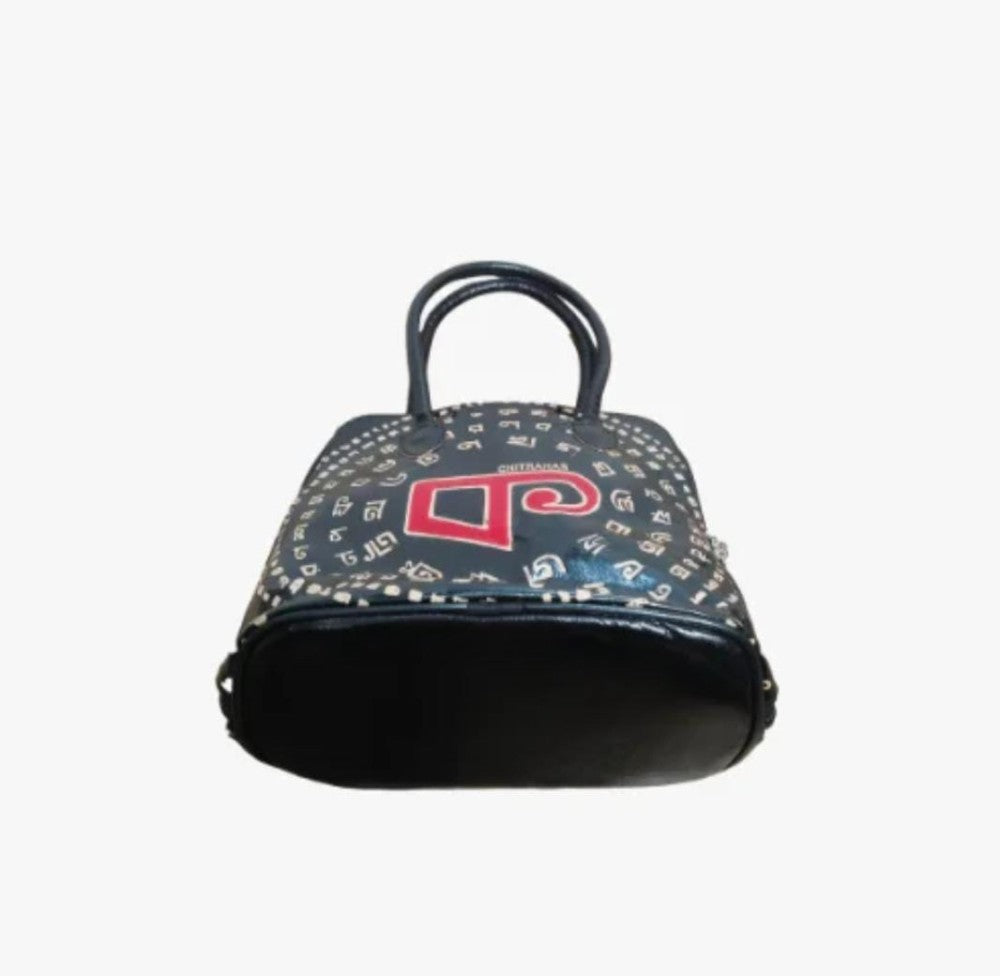 Shantiniketan Genuine Leather Handcarfted Black Fill Chain Hangbag For Woman( Bornomala)