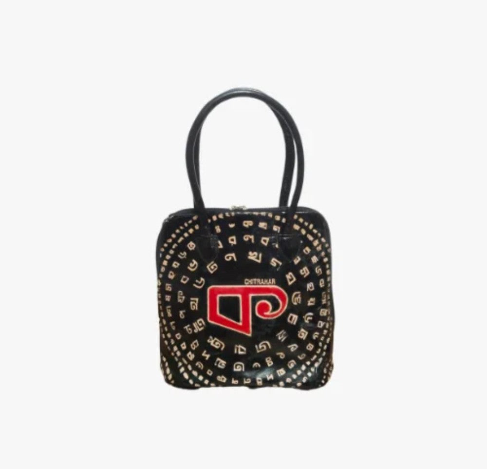 Shantiniketan Genuine Leather Handcarfted Black Fill Chain Hangbag For Woman( Bornomala)