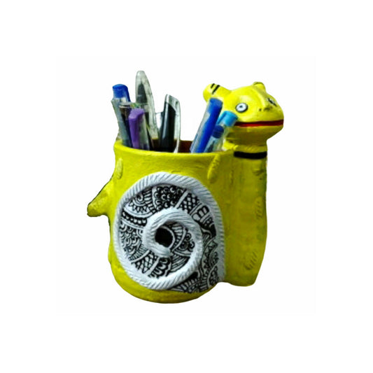 Terracota squirrel pen stand (painted)