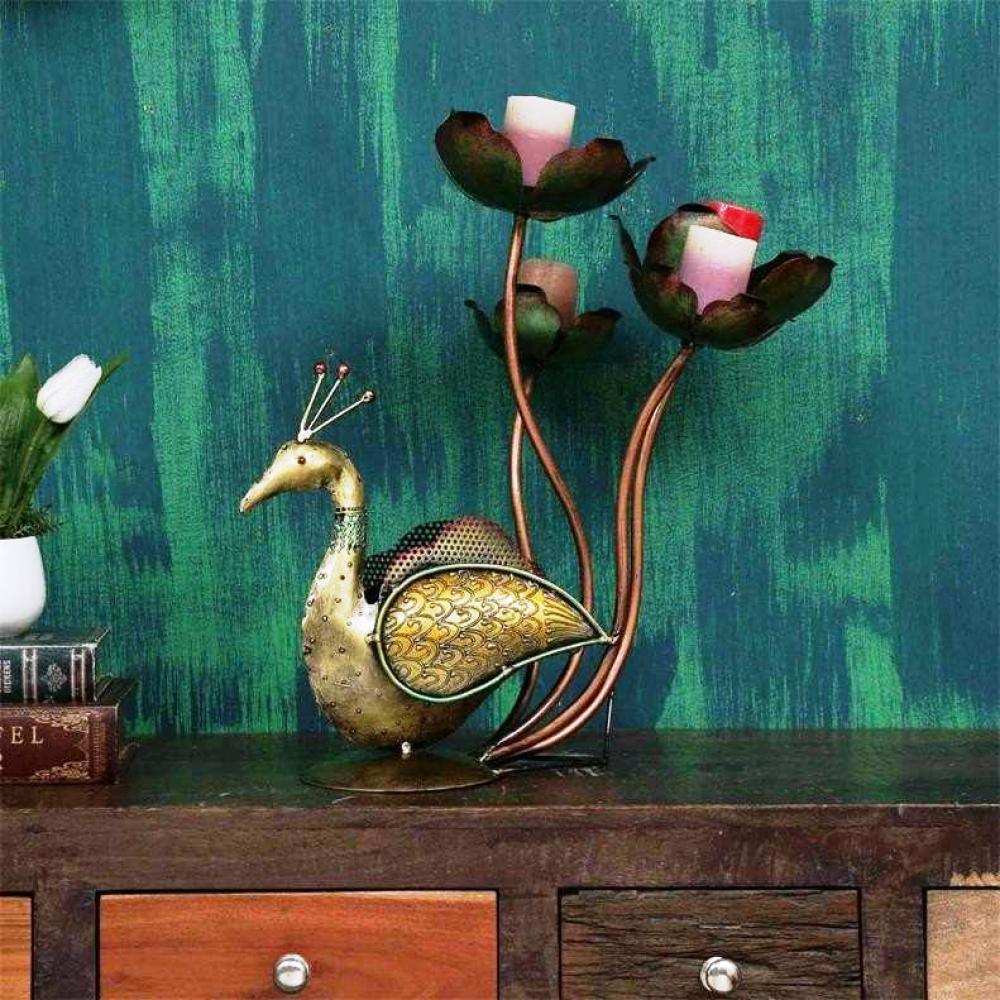 Antique Finish Metal Peacock Décor