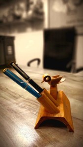 Bamboo Bird Pen Stand