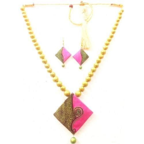 Pink and Golden Bankura Panchmura Terracotta Craft Necklace Jewellery Set