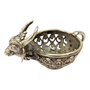 Bastar Metal Craft Nandi Pot