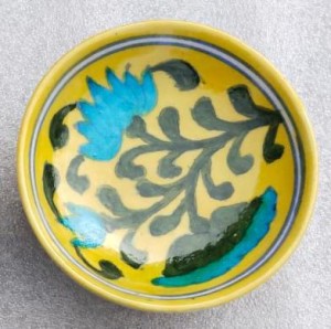 Blue Pottery Wall Plate Yellow Floral Design 4 inch