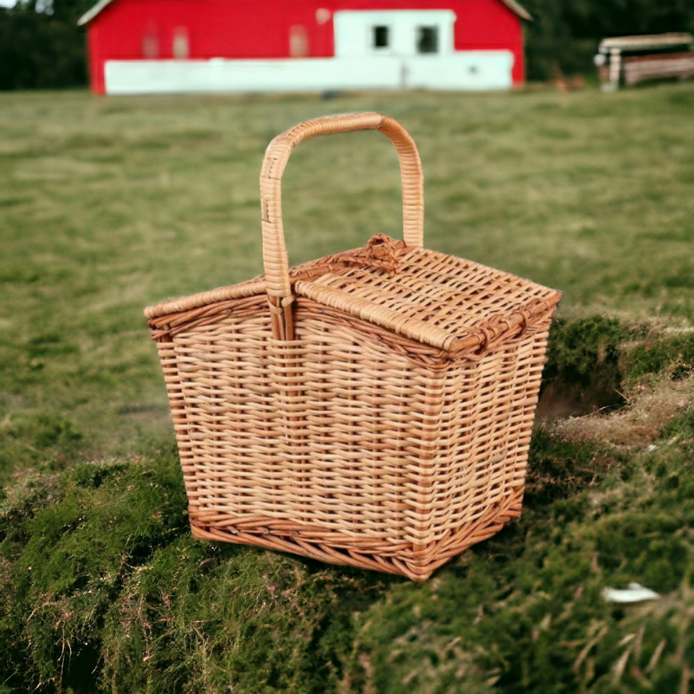 EcoFriendly Picnic Basket