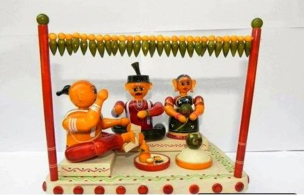 Handmade Lacquer Wooden Etikoppaka Toy Of Marriage Set