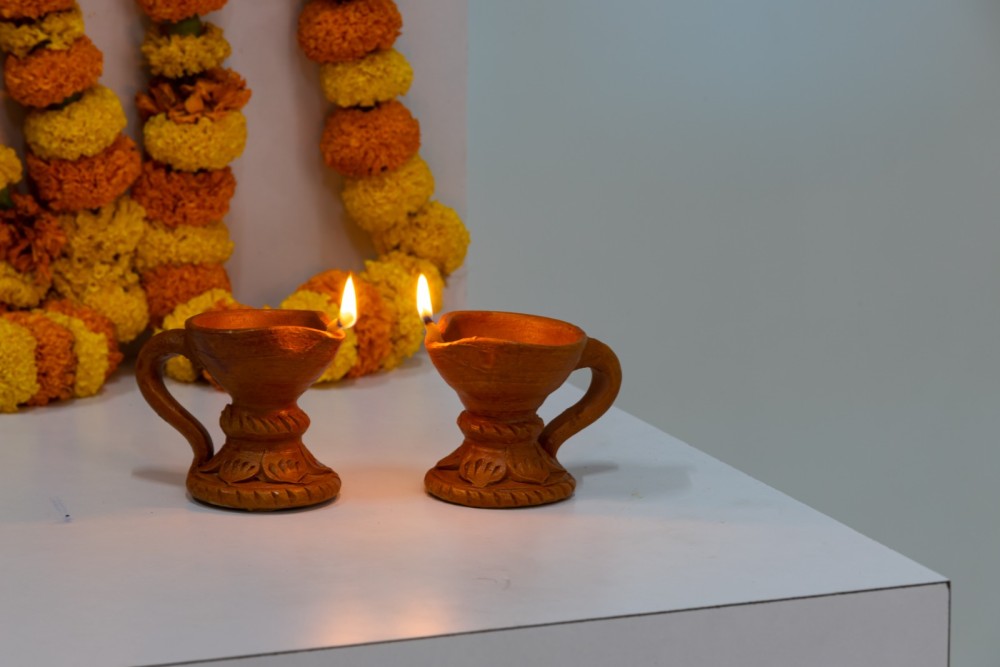 Handmade Terracotta Diwali Navaratri stand Diya set of 2 - 1