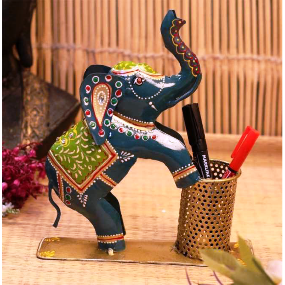 Iron Painted Elephant Pen Stand
