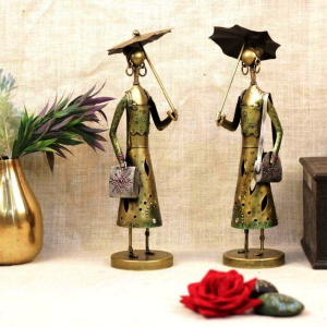 Iron Painted Umbrella lady Set Of 2