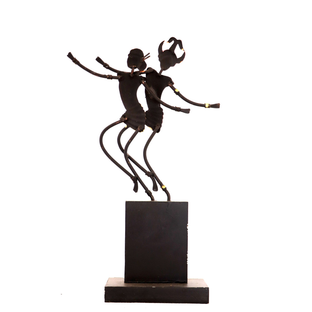 Maadia-Maadin dancing figurine - 0