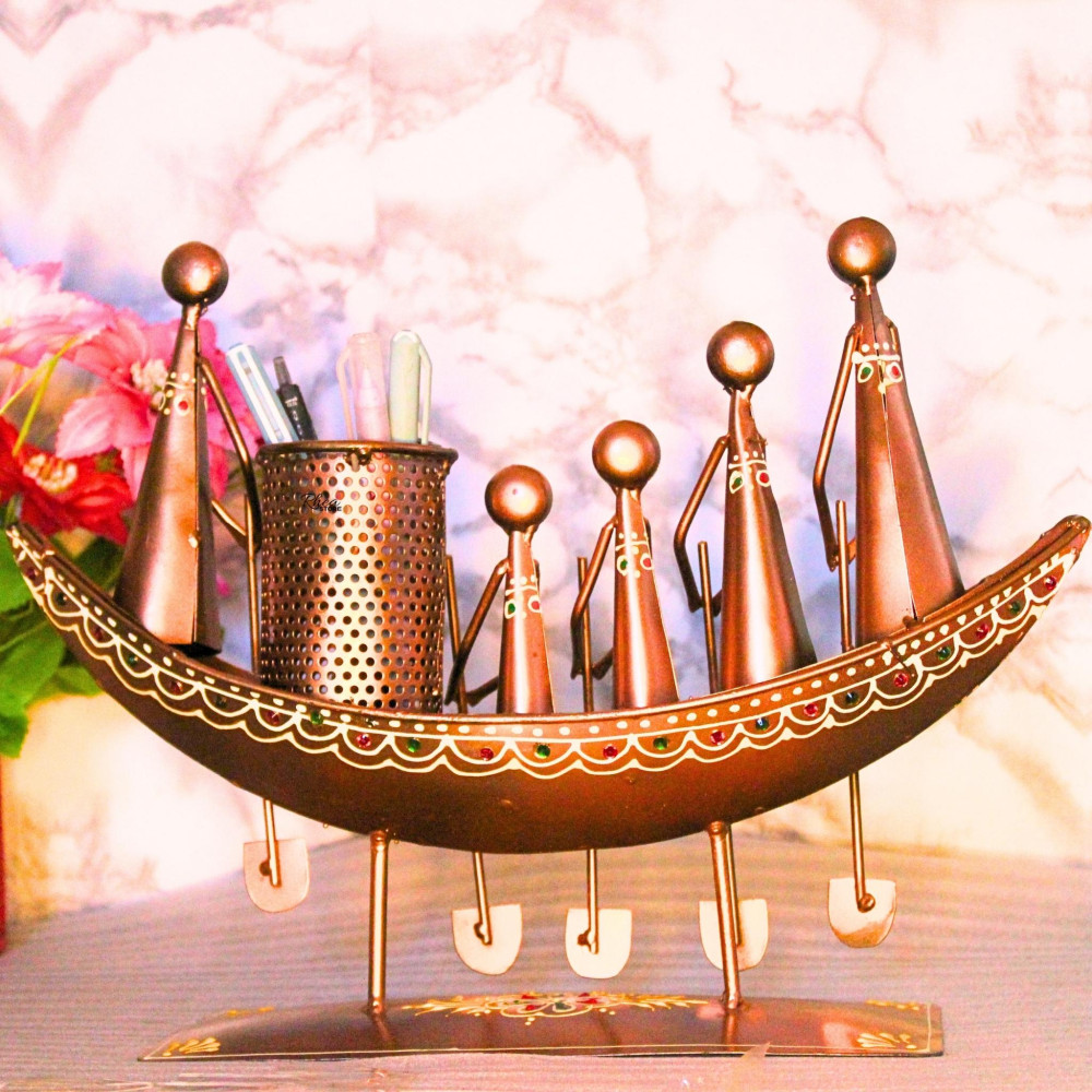 Metallic Boat Table Top Stand Décor - 1