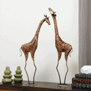 Metallic Figurine Statue Giraffe Set Of 2