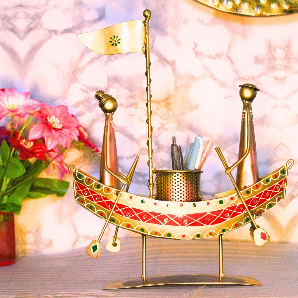 Multicolour Hand Painted Boat Pen Stand - 1