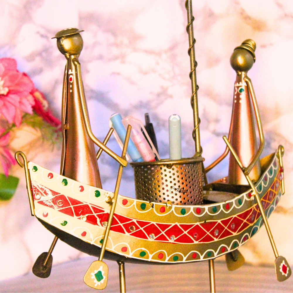 Multicolour Hand Painted Boat Pen Stand - 3