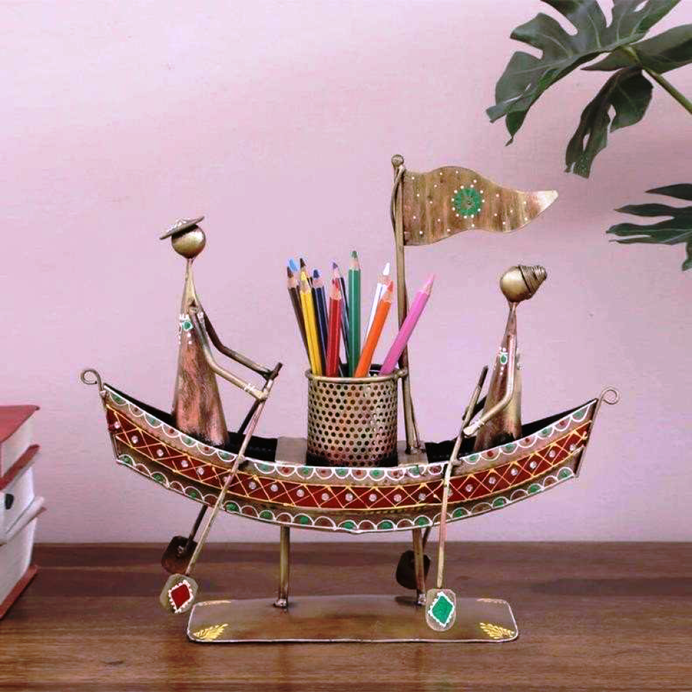 Multicolour Hand Painted Boat Pen Stand