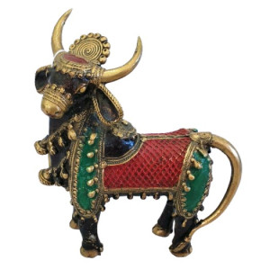 Nandi with Green & Red
