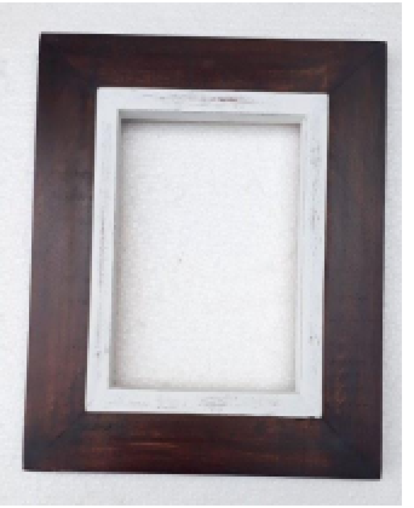 Plain Black & White Photo Frame